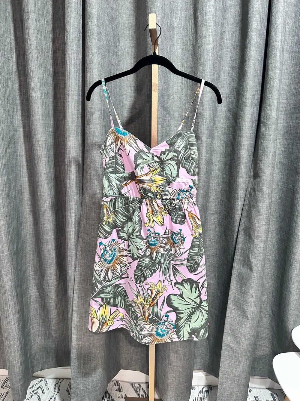 ❤️❤️J. Crew Pink Tropical Floral Spaghetti-Strap Mini Dress